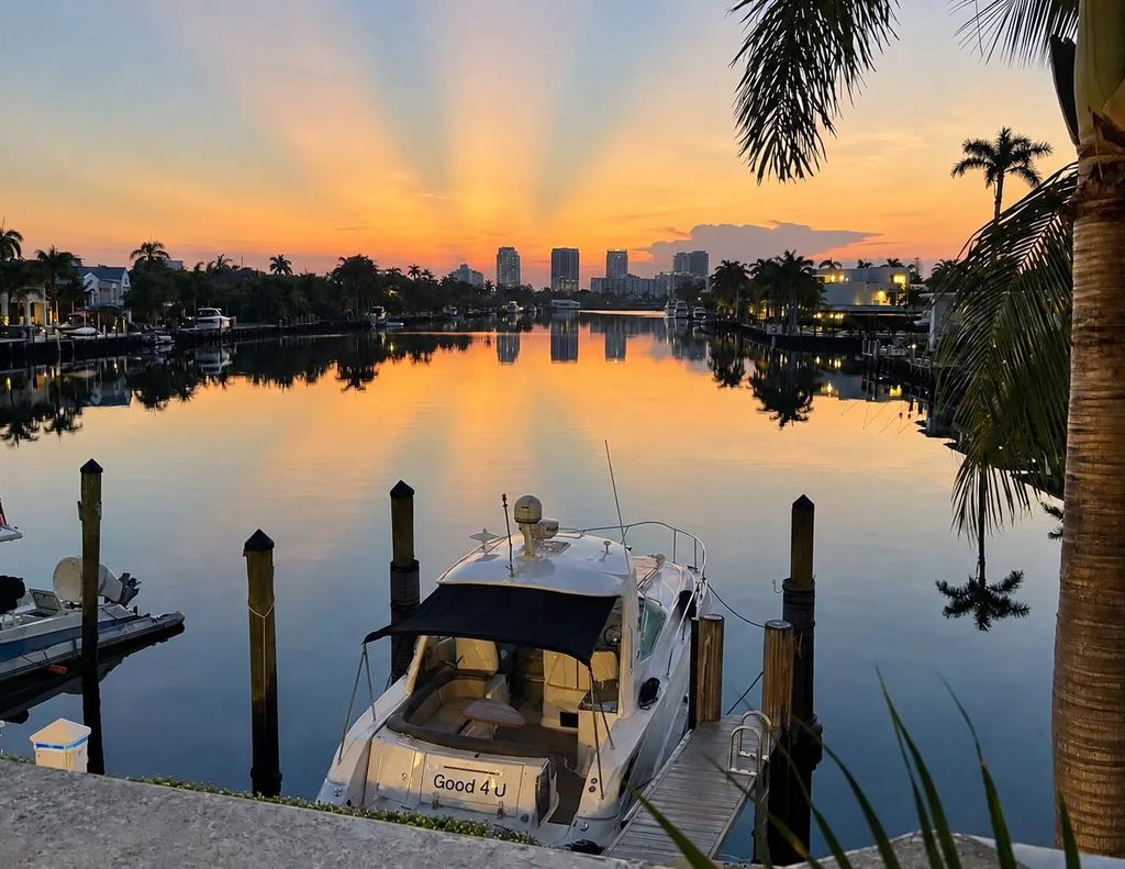 516 Hendricks Isle #2c, Fort Lauderdale