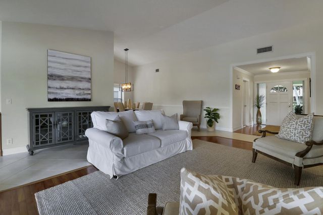 4 of 34 - 6577 Woodloch Court, Jupiter, FL
