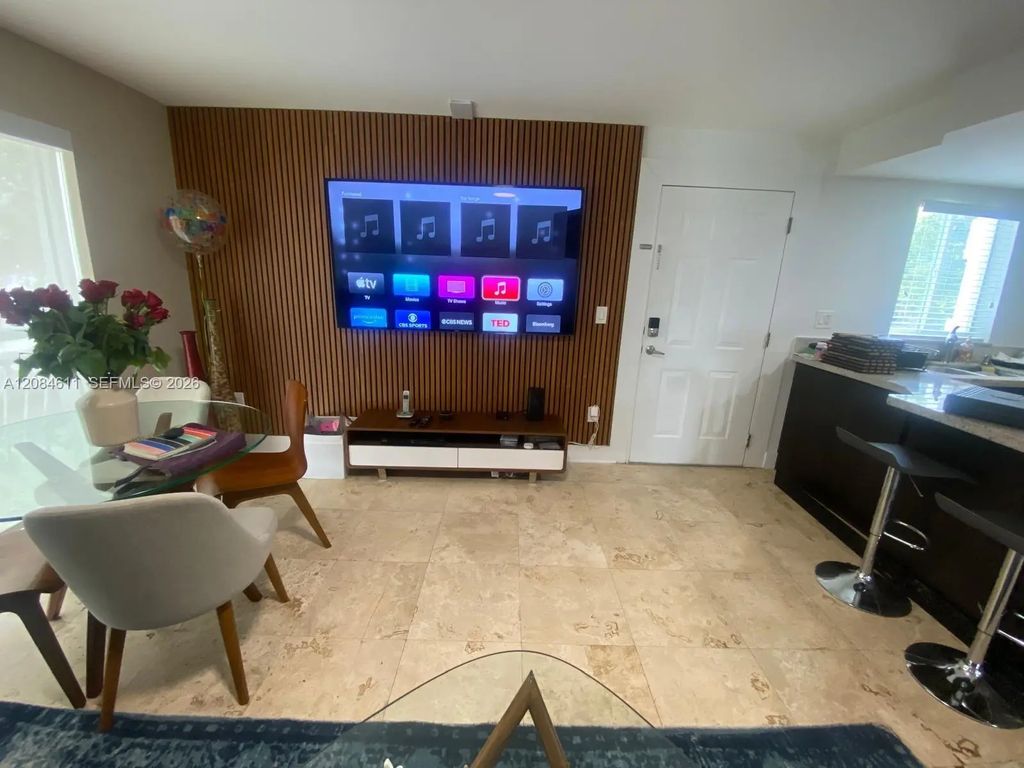 3101 Sw 27th Avenue #201, Miami