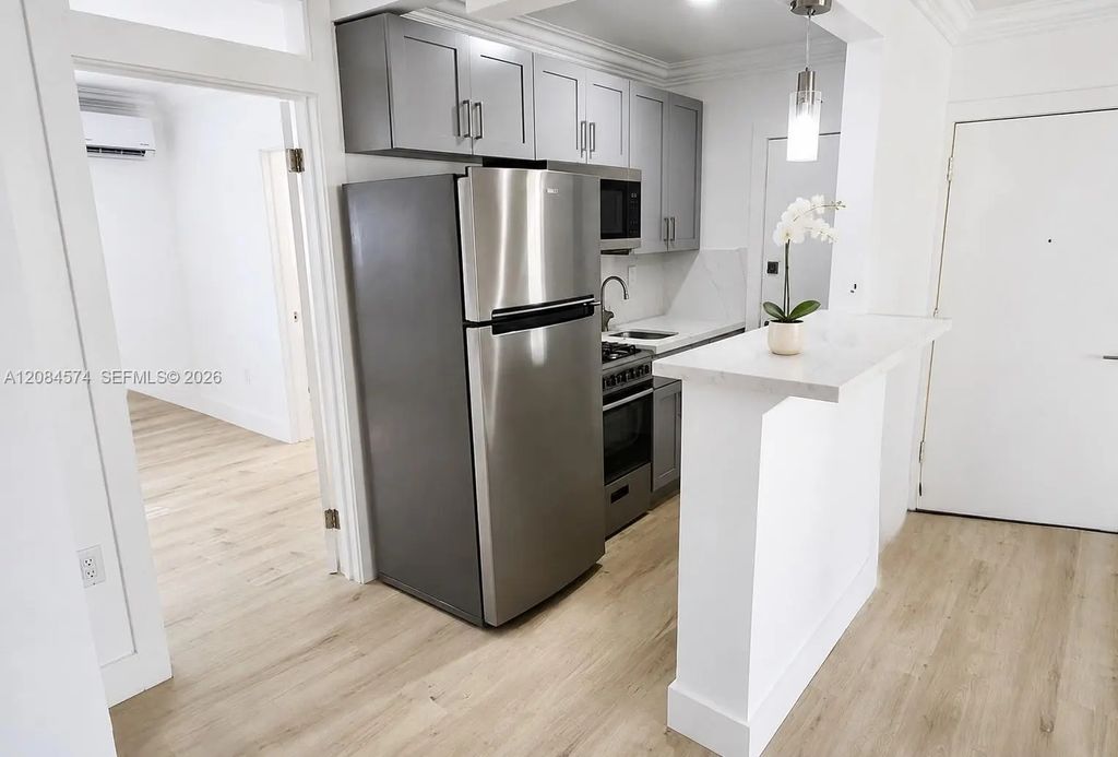 6330 Sw 79th Street #19, South Miami