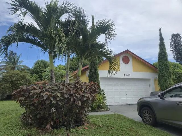 3963 Classic Court, 