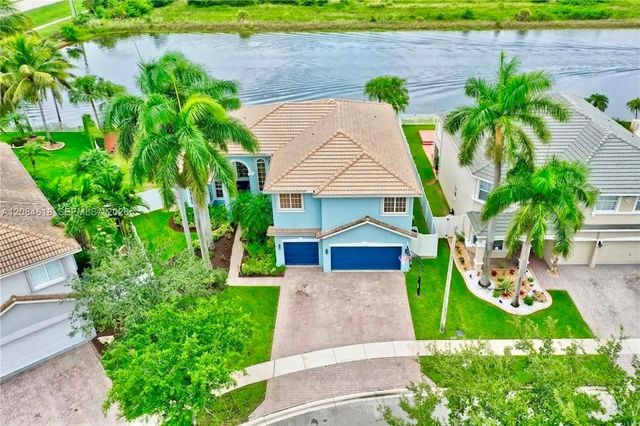 1580 Sw 164th Avenue, Pembroke Pines
