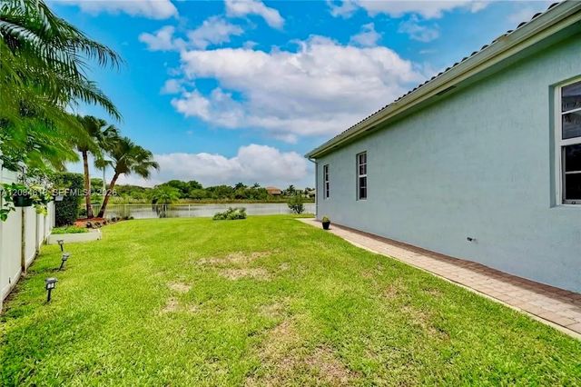 5 of 33 - 1580 Sw 164th Avenue, Pembroke Pines, FL