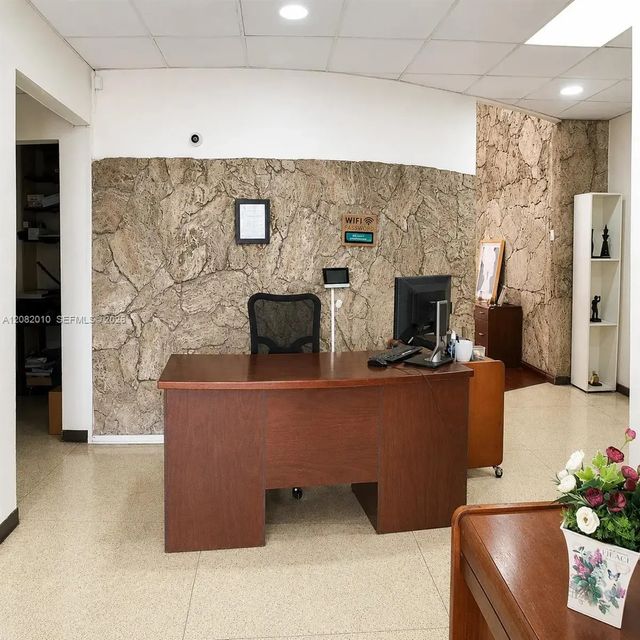 3 of 16 - Costa Rica Costa Rica Costa Rica Barrio Lane #california, , 