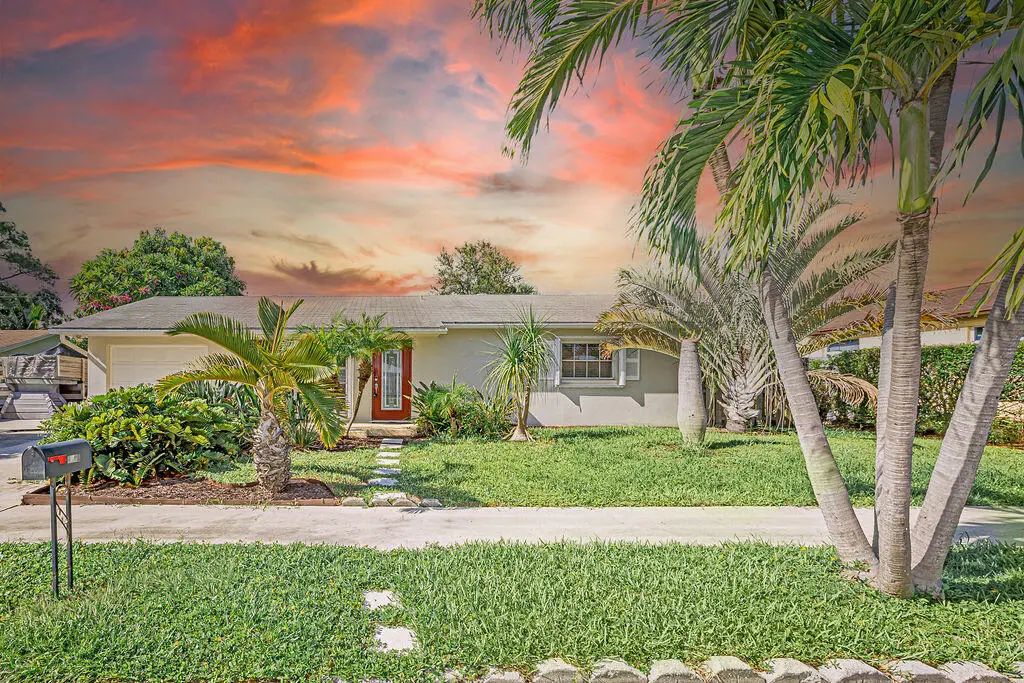 1750 16th Avenue N, Lake Worth Beach