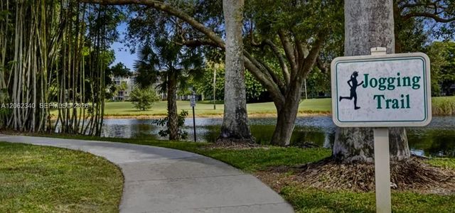 3 of 38 - 4241 W Mcnab Road #11, Pompano Beach, FL