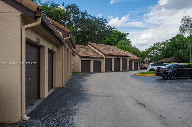 5 of 38 - 4241 W Mcnab Road #11, Pompano Beach, FL