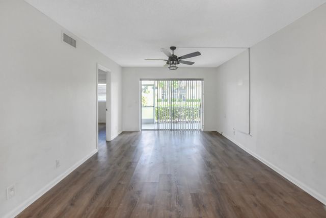 4 of 18 - 9851 Sandalfoot Boulevard #210, Boca Raton, FL