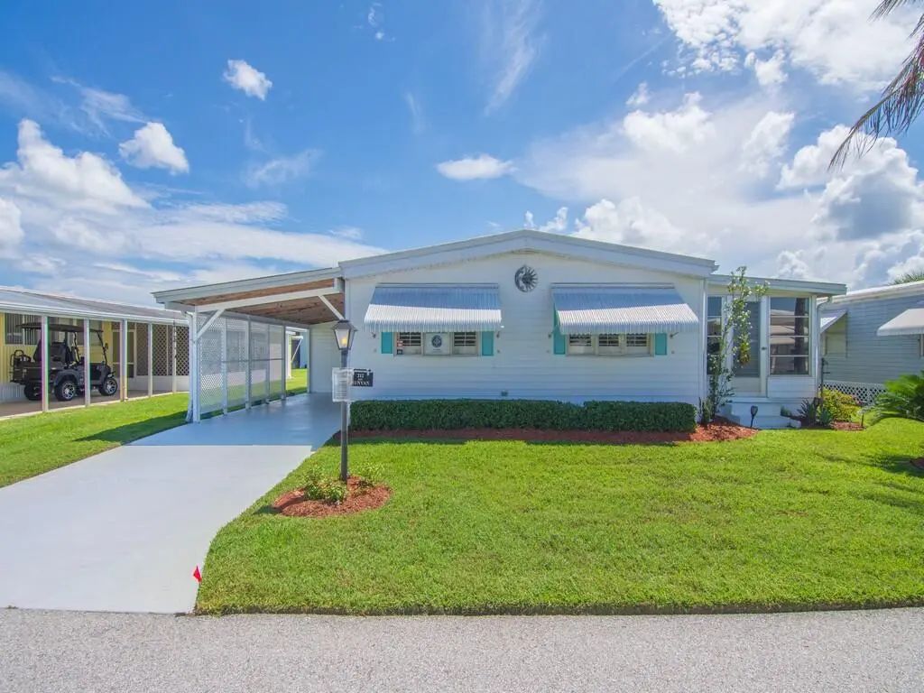 212 Ne Forrest Court, Jensen Beach