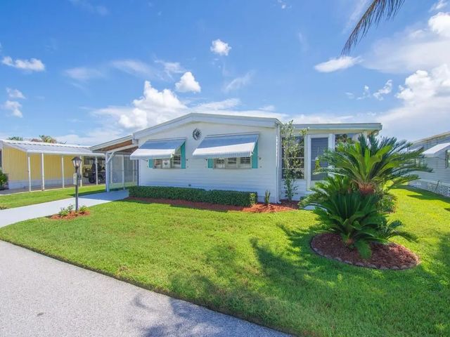 3 of 35 - 212 Ne Forrest Court, Jensen Beach, FL