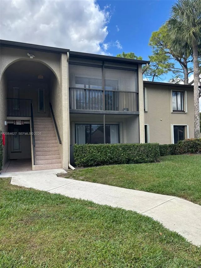 718 Sunny Pine Way #h2, Greenacres