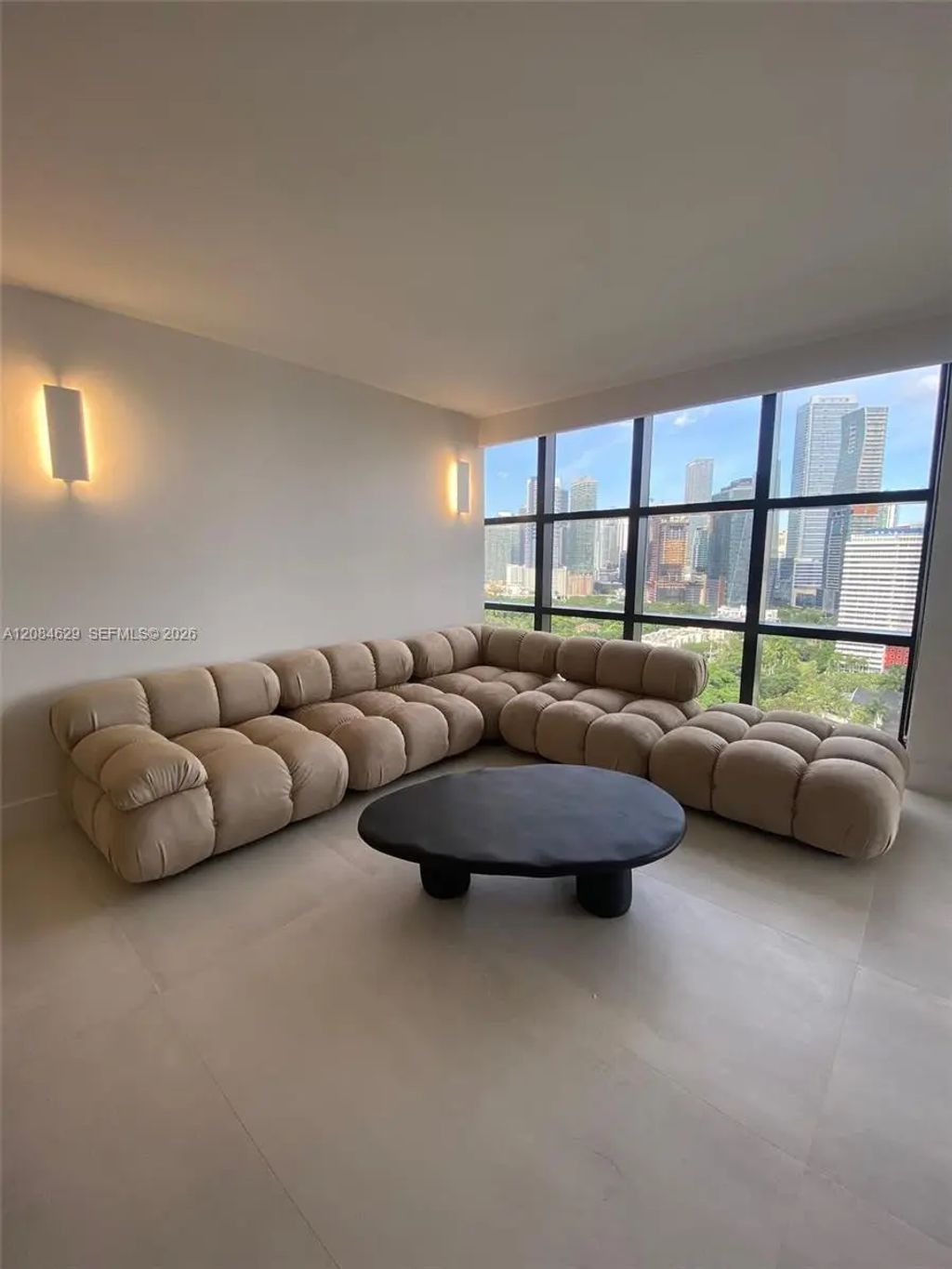 1901 Brickell Avenue #b2411, Miami