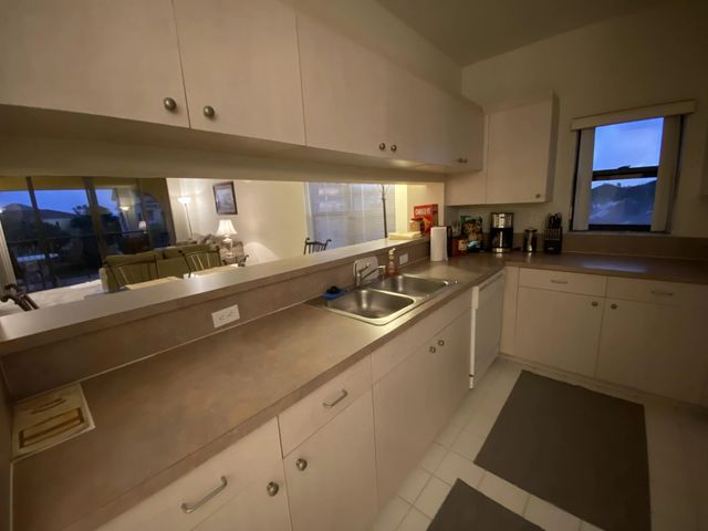 5 of 50 - 200 Uno Lago Drive #405, Juno Beach, FL