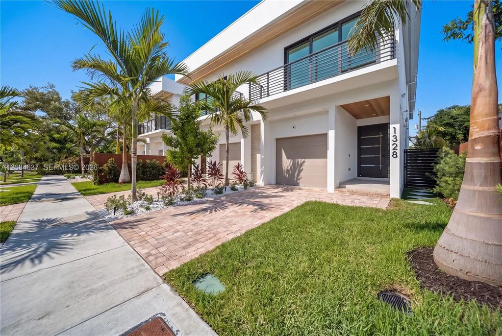 1328 Ne 16th Terrace, Fort Lauderdale