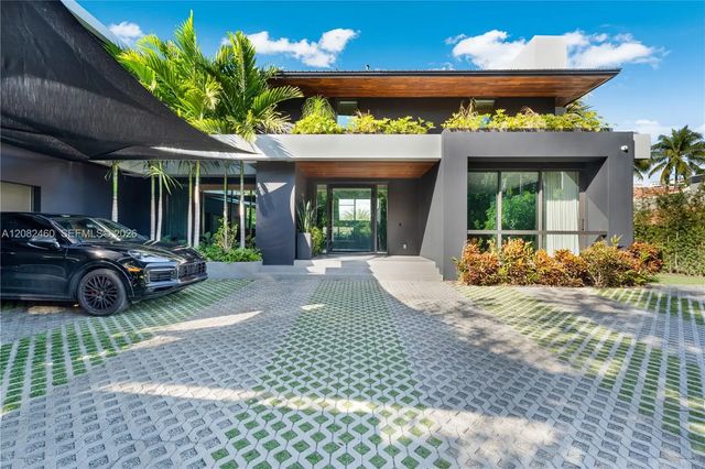 5 of 52 - 131 Cape Florida Drive, Key Biscayne, FL