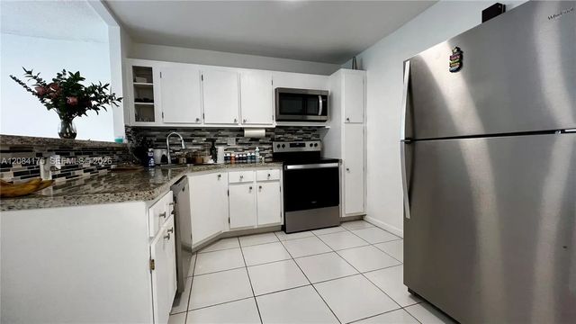 2 of 38 - 2780 Ne 183rd Street #303, Aventura, FL