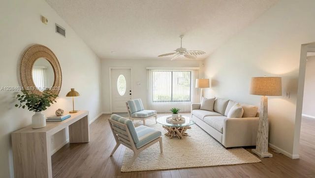 4 of 41 - 7905 Cloverfield, Boca Raton, FL