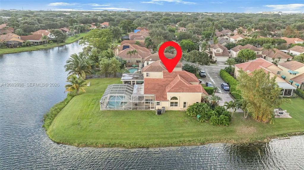 2873 Oak Park Circle, Davie