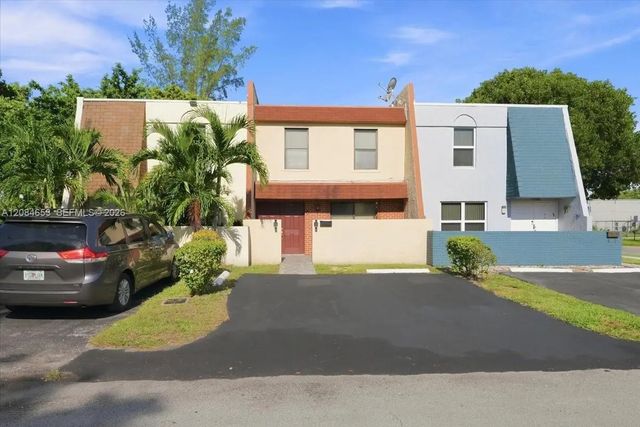 2 of 33 - 7597 Nw 75th Avenue, Tamarac, FL