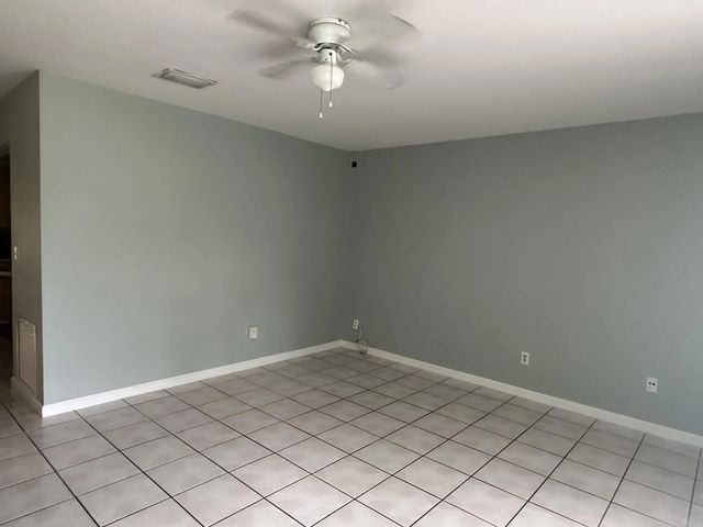 2 of 28 - 258 Sw Bridgeport Drive, Port St. Lucie, FL