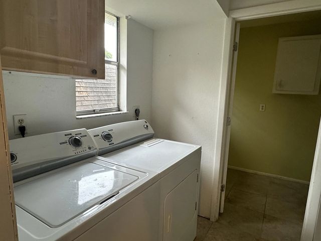 5 of 28 - 258 Sw Bridgeport Drive, Port St. Lucie, FL