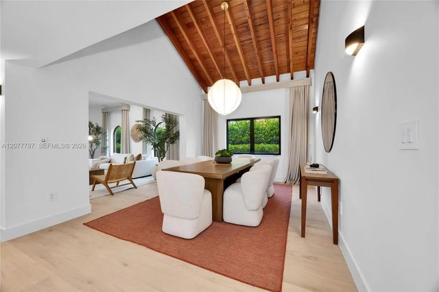 4 of 28 - 428 Sw 19th Road, Miami, FL