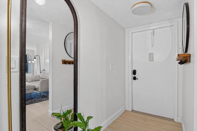 4 of 32 - 3212 S Lakeview Circle #10104, Fort Pierce, FL
