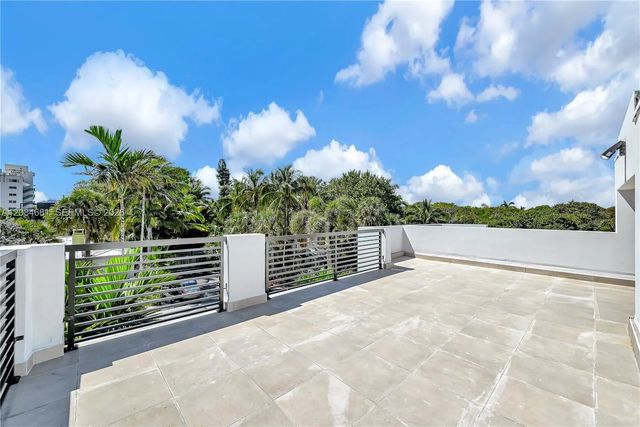 5 of 56 - 3305 Ne 15th Street, Fort Lauderdale, FL