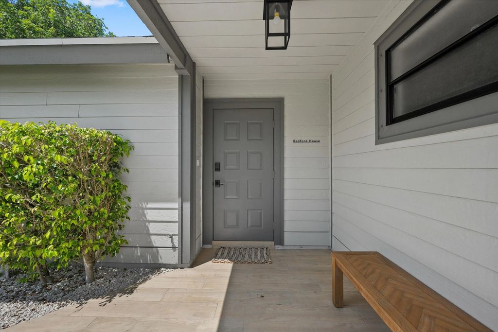 2515 Bedford Mews Drive, Wellington