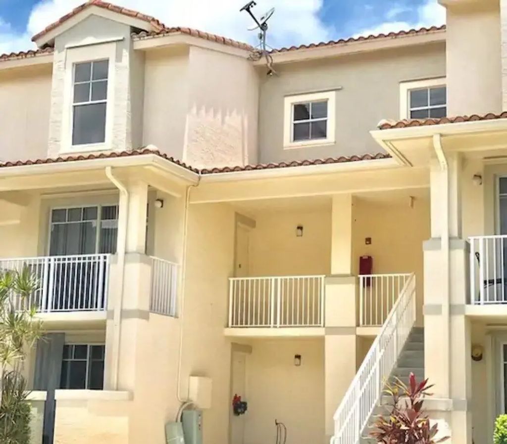 1136 Town Center Drive #23, Jupiter