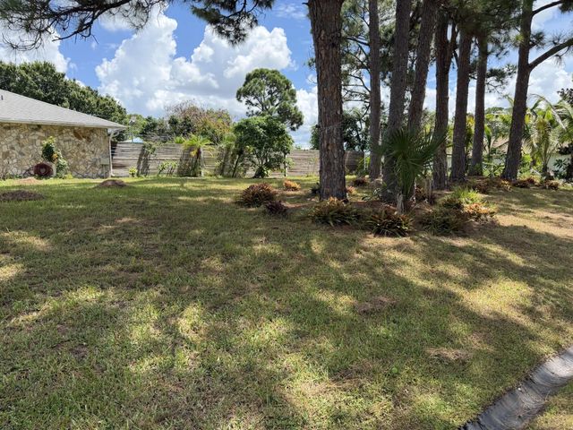 2 of 20 - 1325 Se Laconia Lane, Port St. Lucie, FL