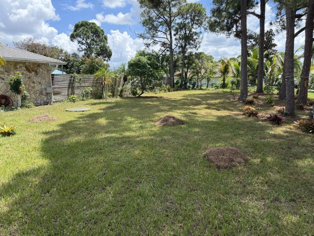 5 of 20 - 1325 Se Laconia Lane, Port St. Lucie, FL
