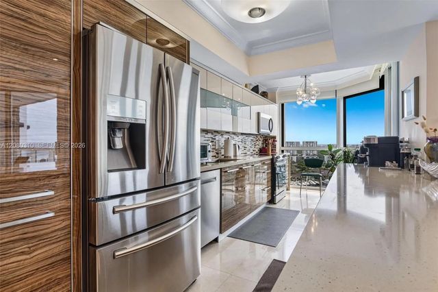 2 of 37 - 21205 Yacht Club Drive #2405, Aventura, FL