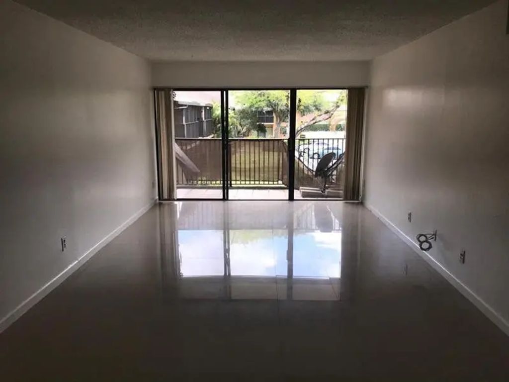 5825 Washington Street #40, Hollywood