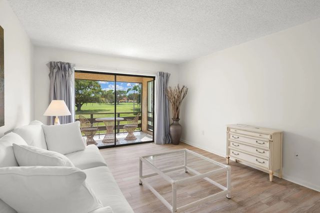 2 of 27 - 5423 Se Miles Grant Road Se #f-203, Stuart, FL