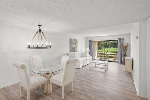 5 of 27 - 5423 Se Miles Grant Road Se #f-203, Stuart, FL