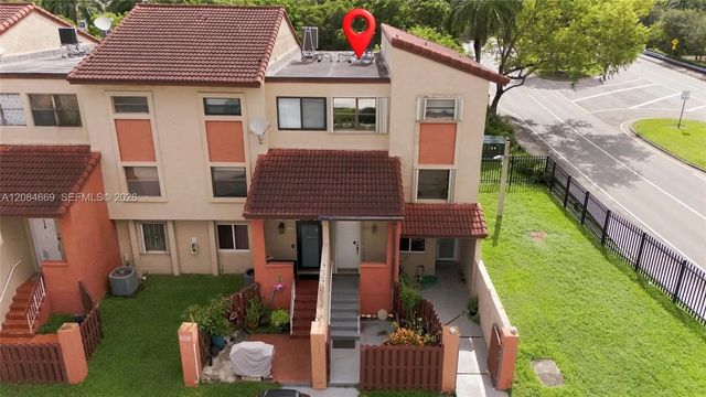 9905 Nw 9th St Circle #12-21, Miami