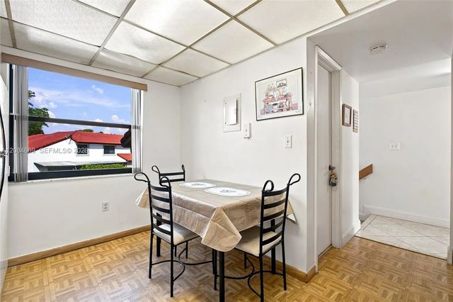 5 of 32 - 9905 Nw 9th St Circle #12-21, Miami, FL