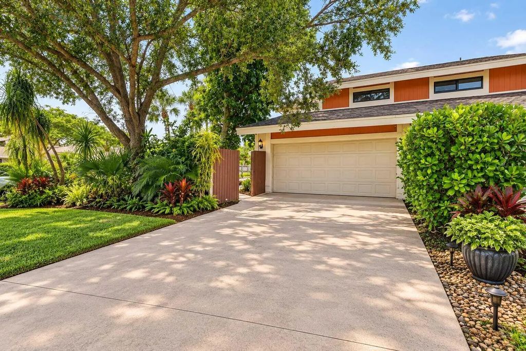 7666 Sierra Terrace W, Boca Raton