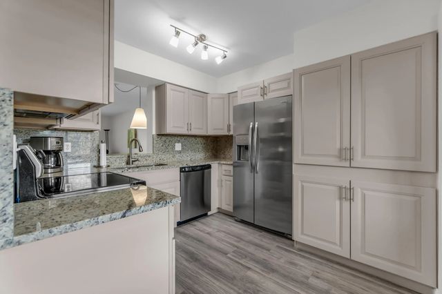 2 of 59 - 7267 Huntington Lane #403, Delray Beach, FL