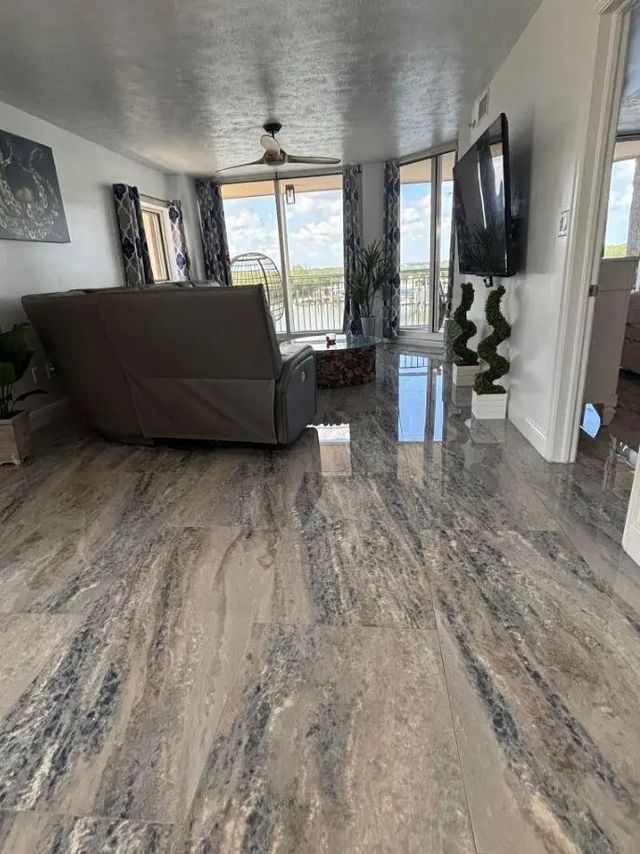 4 of 41 - 5167 N Highway A1a #201, Fort Pierce, FL
