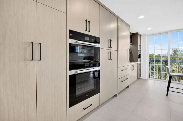 3 of 32 - 17031 Boca Club Boulevard #065a, Boca Raton, FL