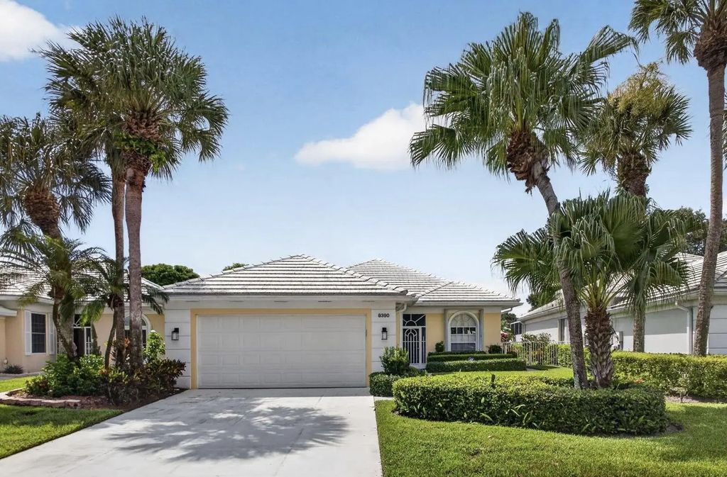 8390 E Garden Oaks Circle, Palm Beach Gardens