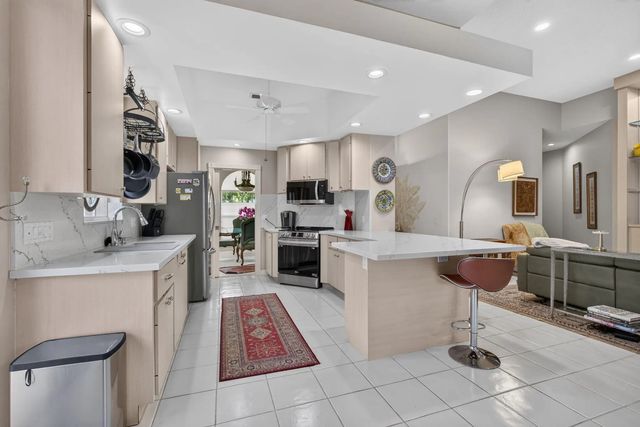 5 of 109 - 8390 E Garden Oaks Circle, Palm Beach Gardens, FL