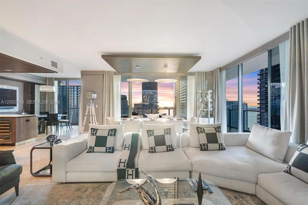 88 Sw 7th Street #3801, Miami