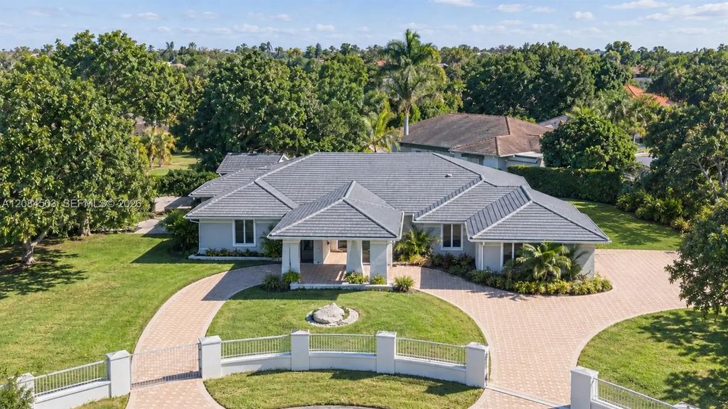 7625 Sw 75th Avenue, Miami