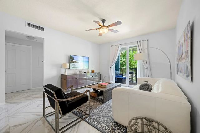 2 of 22 - 250 Ne 3rd Avenue #1208, Delray Beach, FL