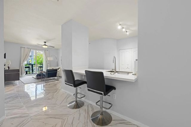 5 of 22 - 250 Ne 3rd Avenue #1208, Delray Beach, FL