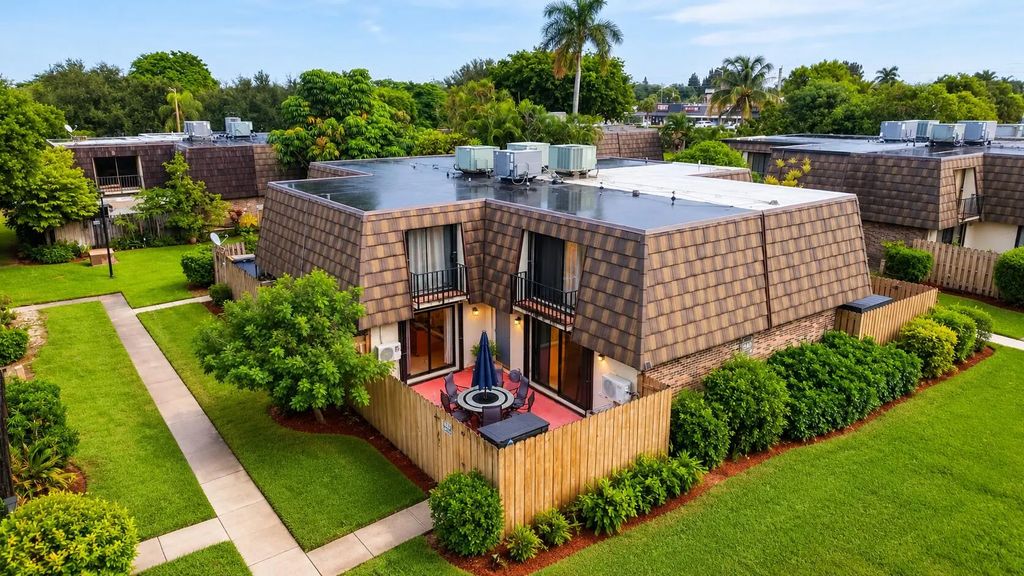 1540 Forest Lakes Circle #d, West Palm Beach