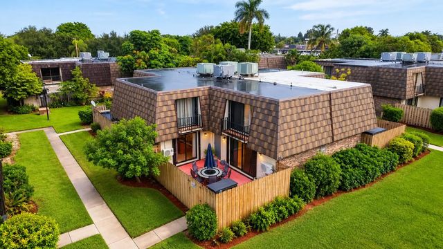 1540 Forest Lakes Circle #d, West Palm Beach
